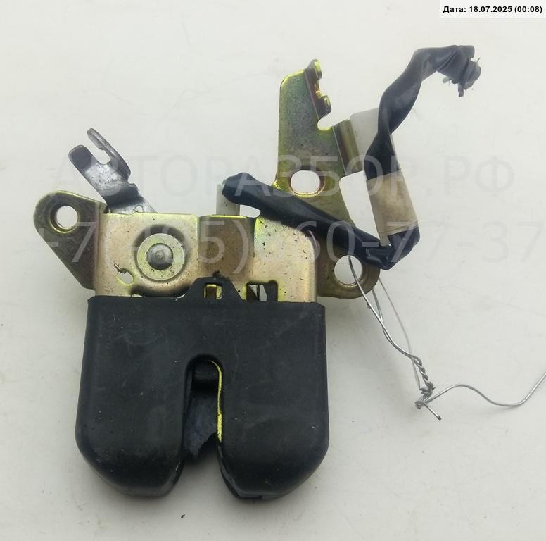 Замок багажника