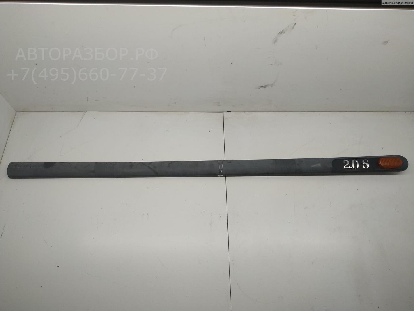 Накладка двери передней правой