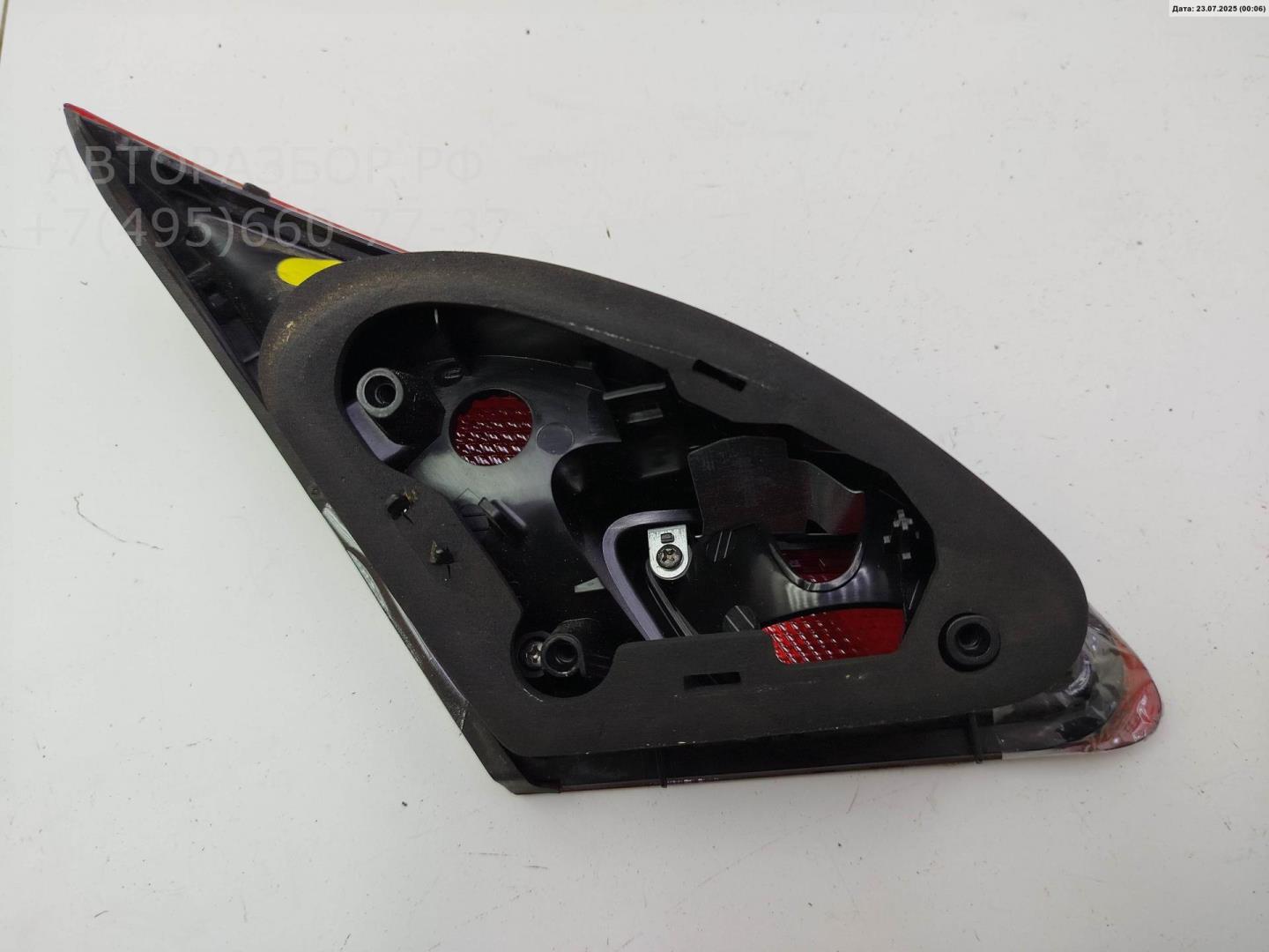 Фонарь задний внутренний правый