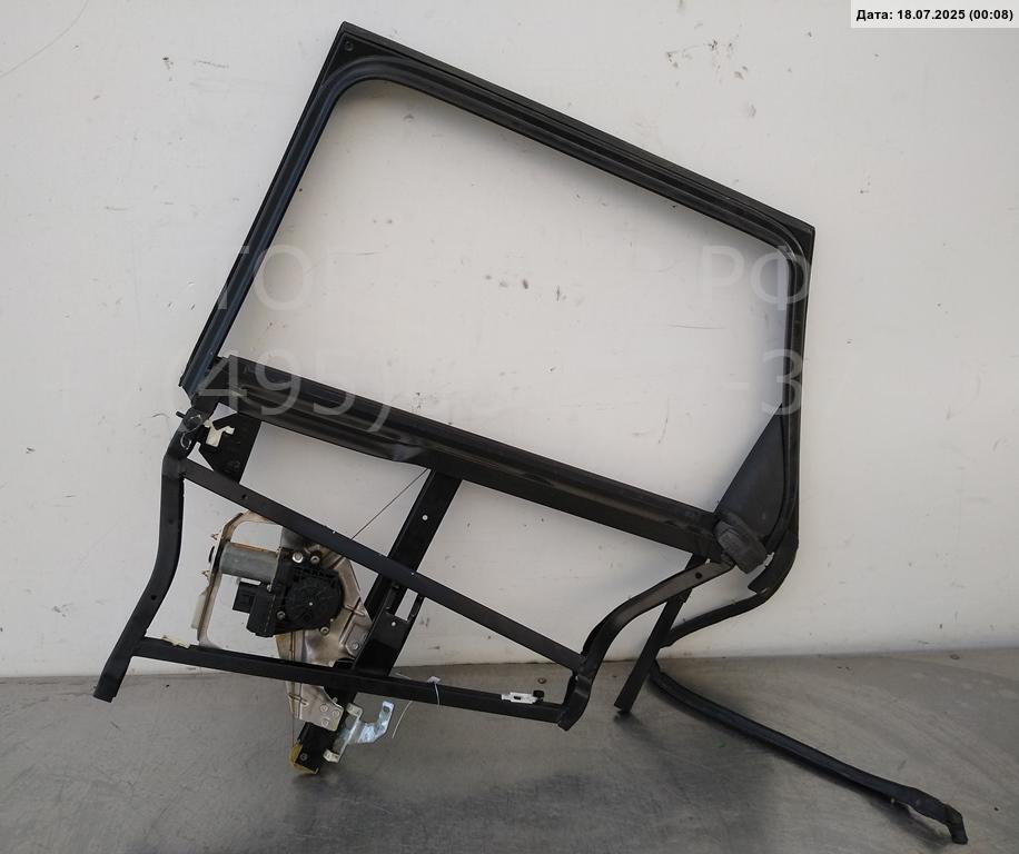 Стеклоподъемник электр. задний правый
