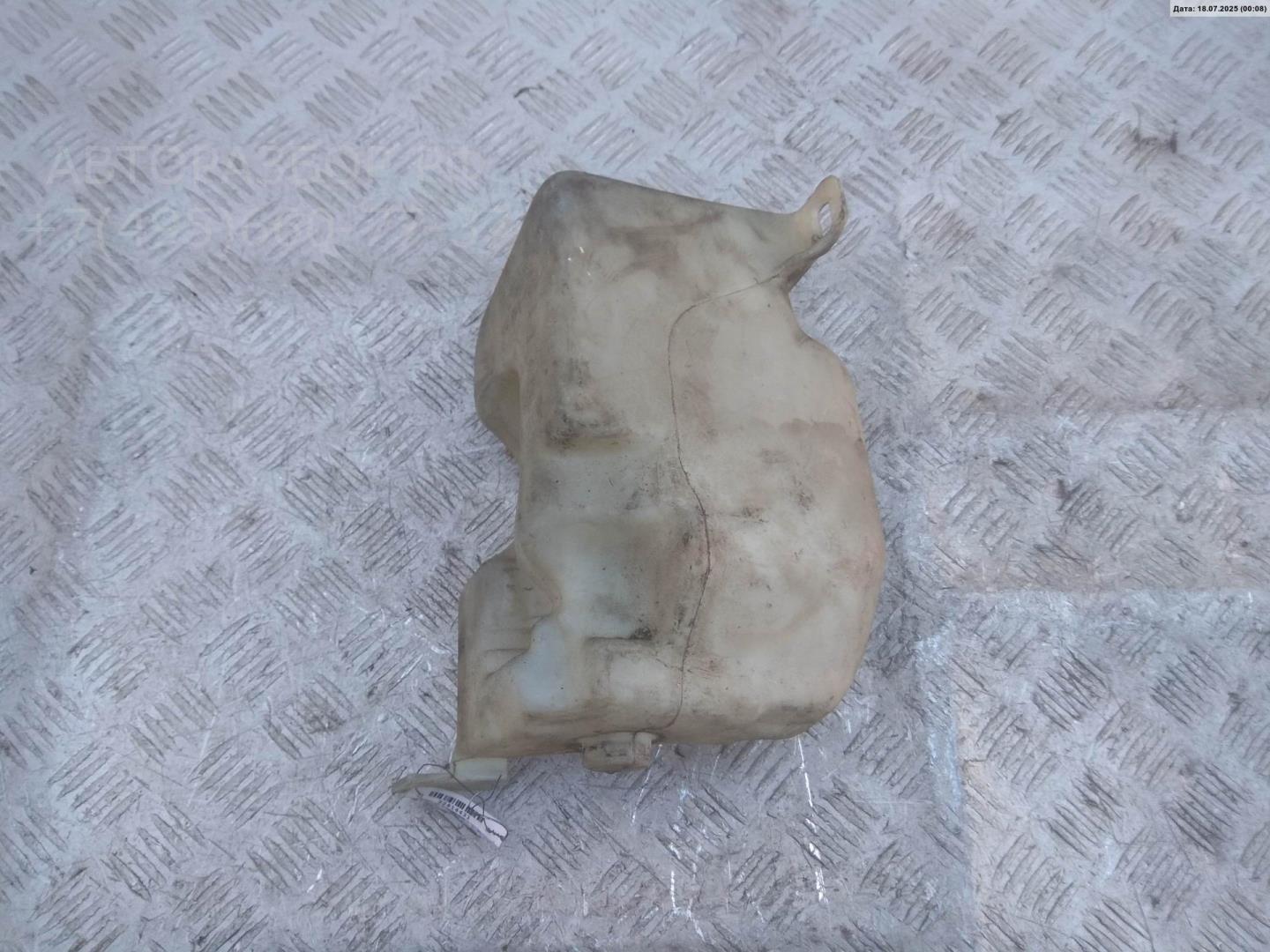 Бачок омывателя лобового стекла