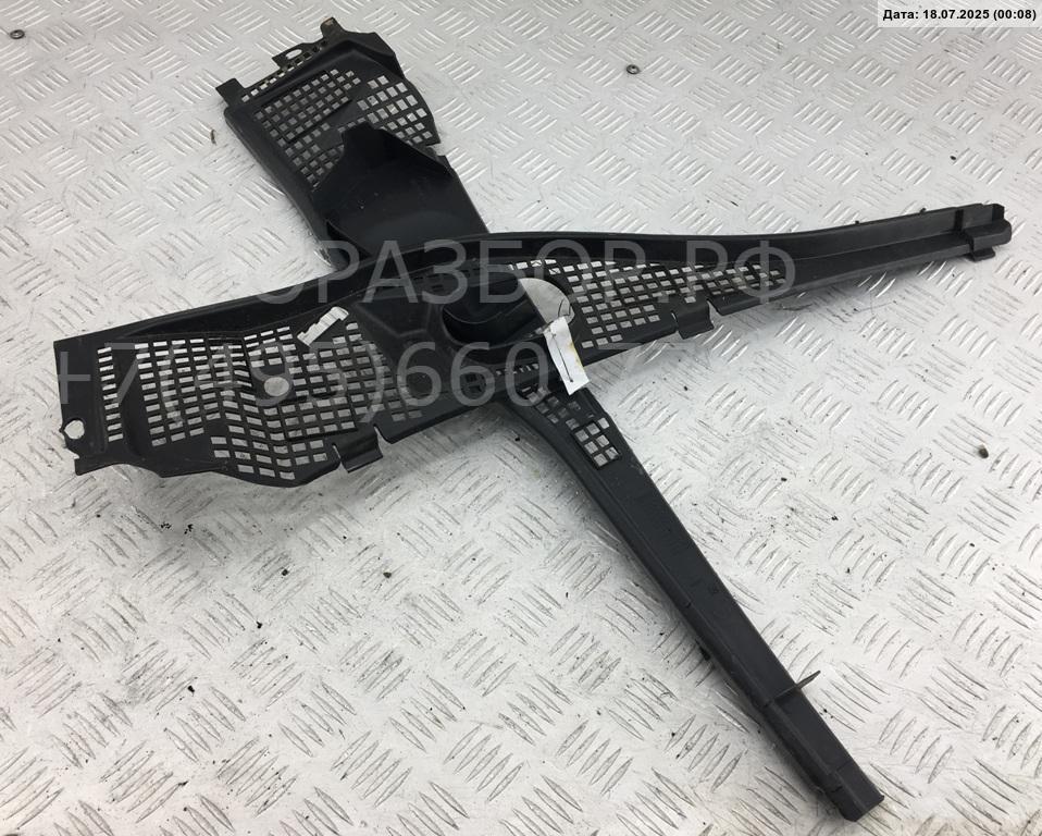 Решетка стеклоочистителей (Жабо)