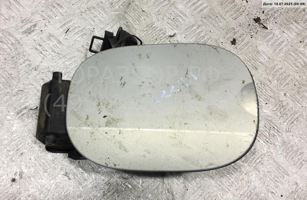 Лючок бензобака