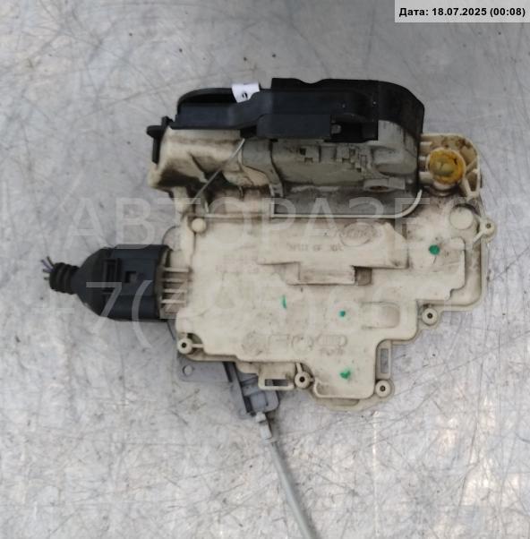 Замок двери передней правой