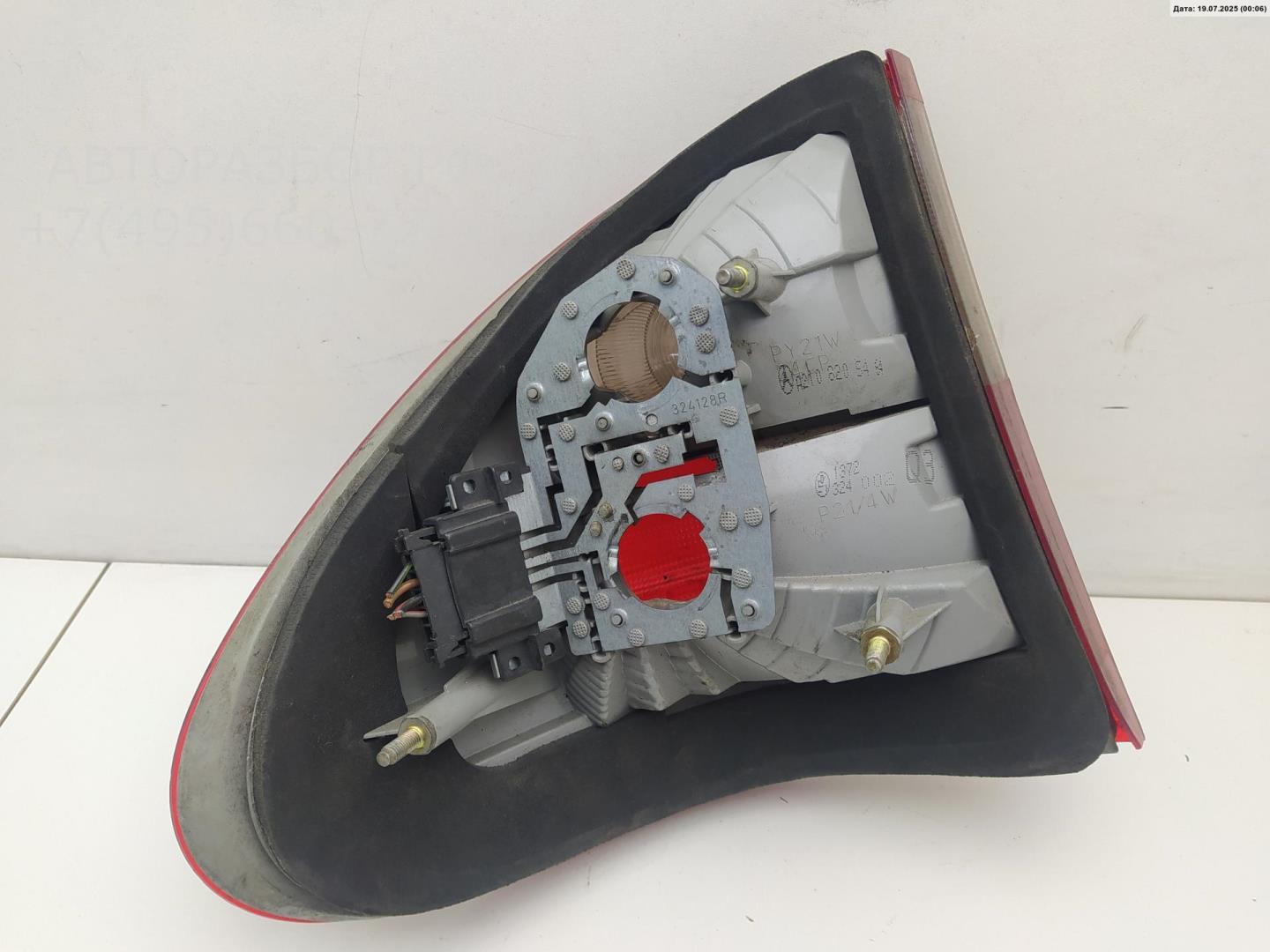 Фонарь задний правый