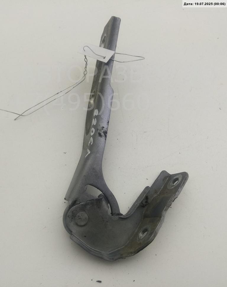 Петля капота правая