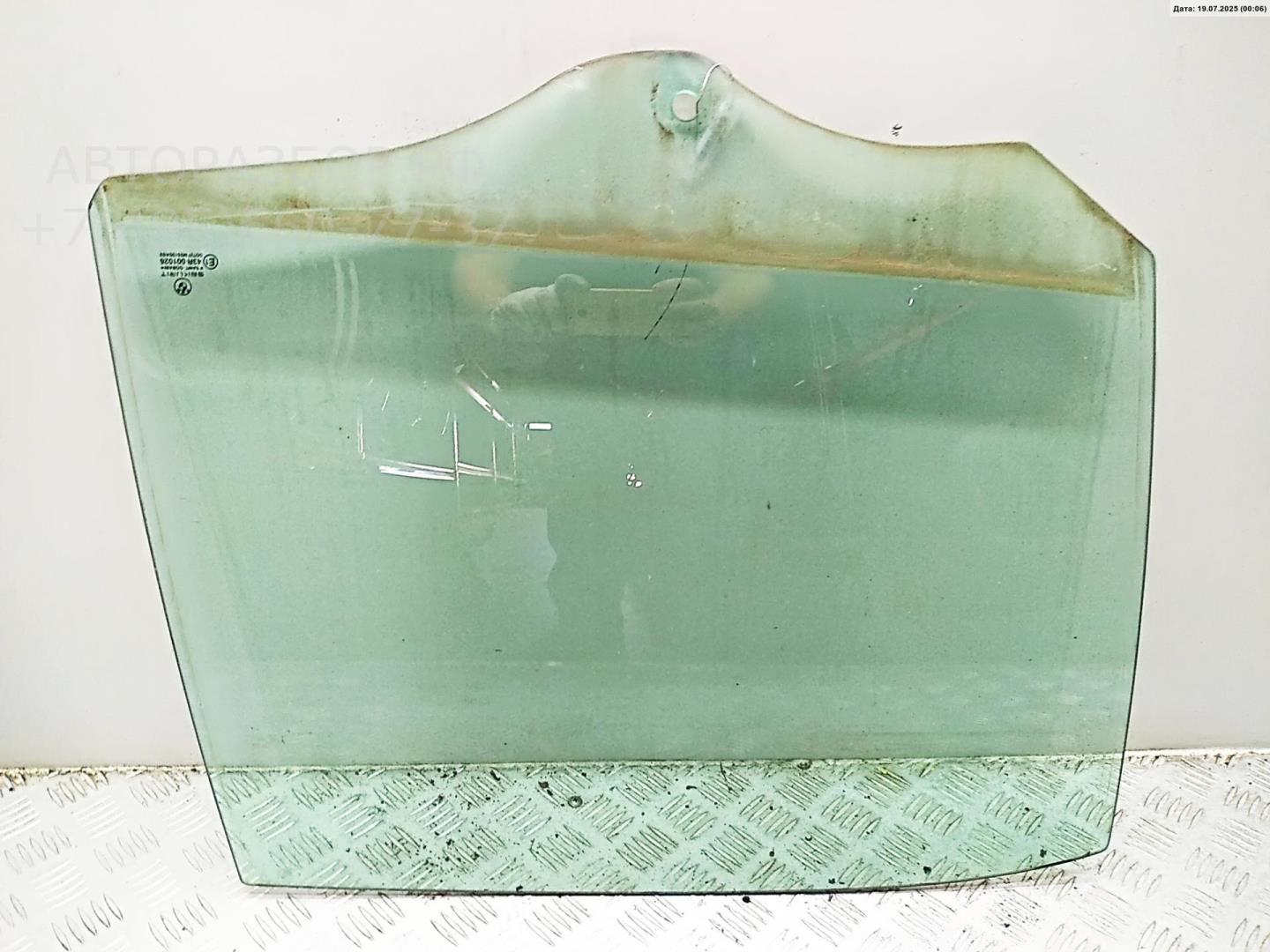 Стекло двери задней правой