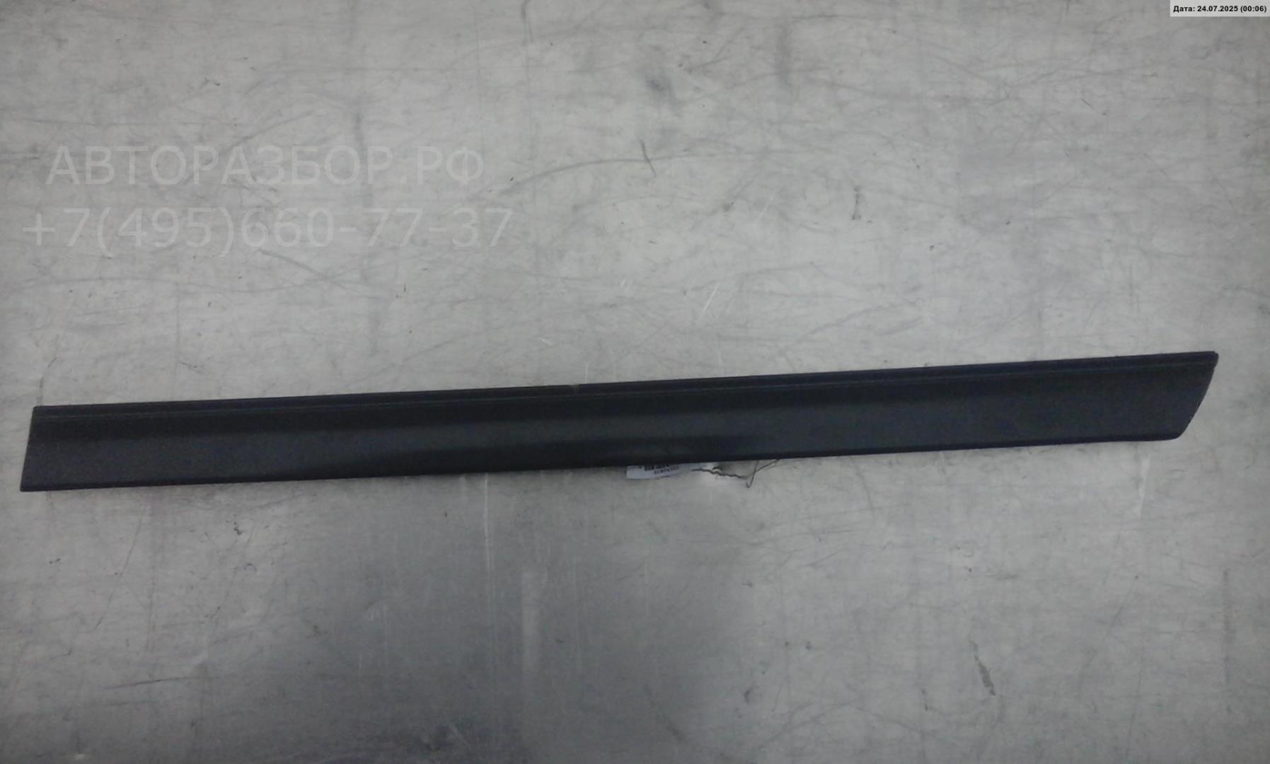 Накладка двери задней левой