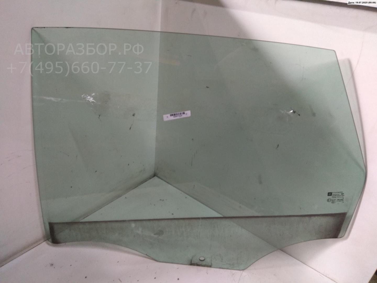 Стекло двери задней левой