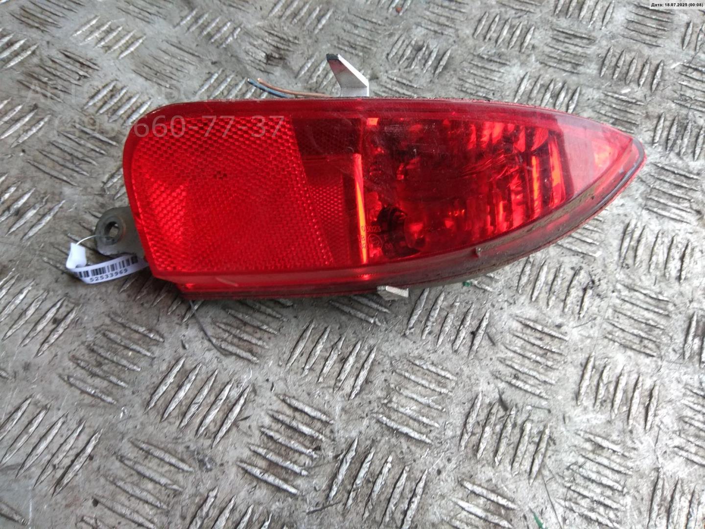 Фонарь задний в бампер правый