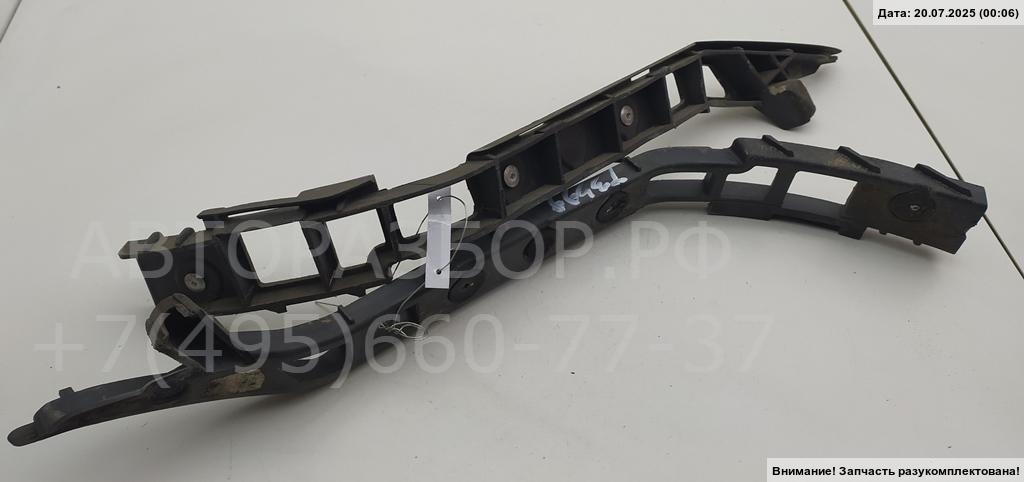 Кронштейн заднего бампера правый