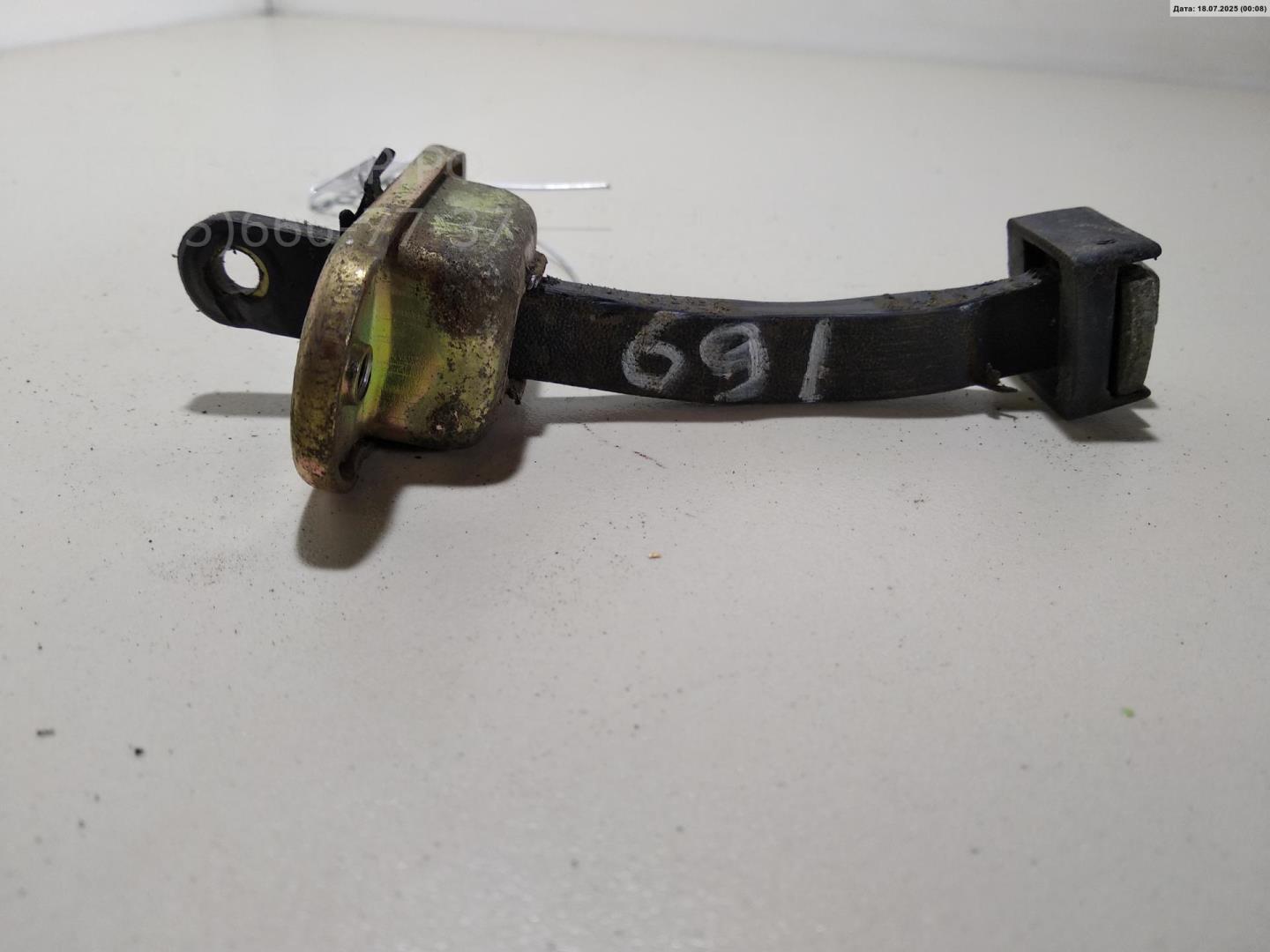 Ограничитель двери