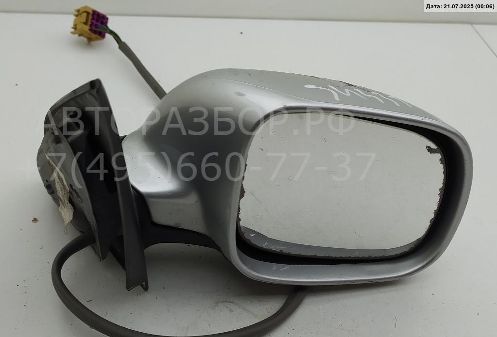 Зеркало правое электрическое