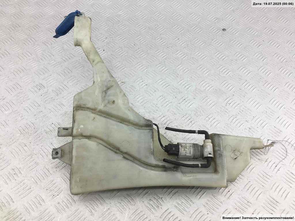 Бачок омывателя лобового стекла