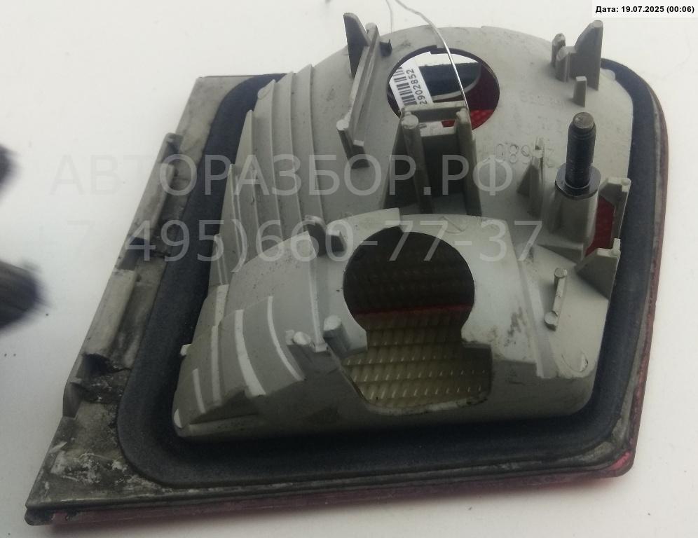 Фонарь задний внутренний левый