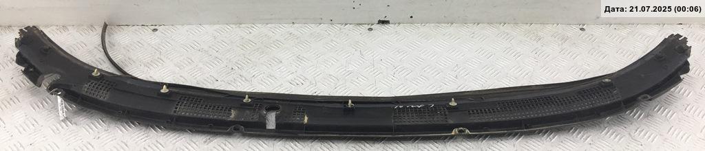 Решетка стеклоочистителей (Жабо)