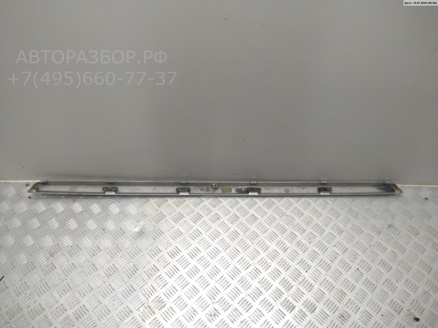 Накладка крышки багажника