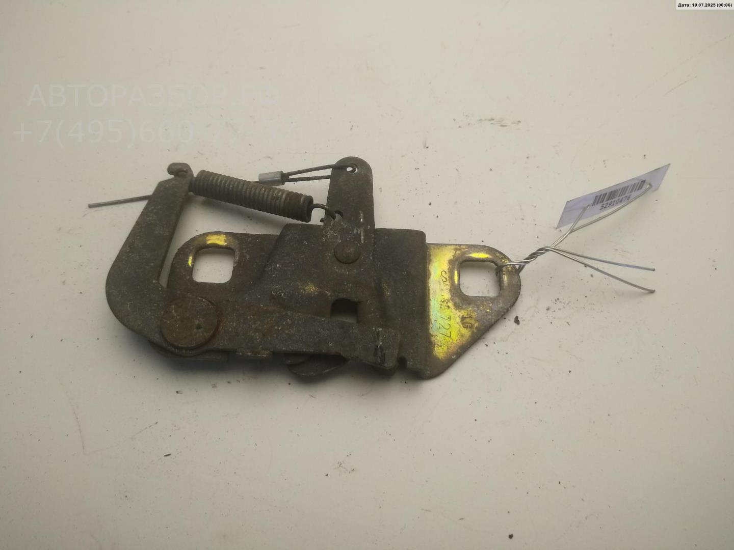 Замок капота