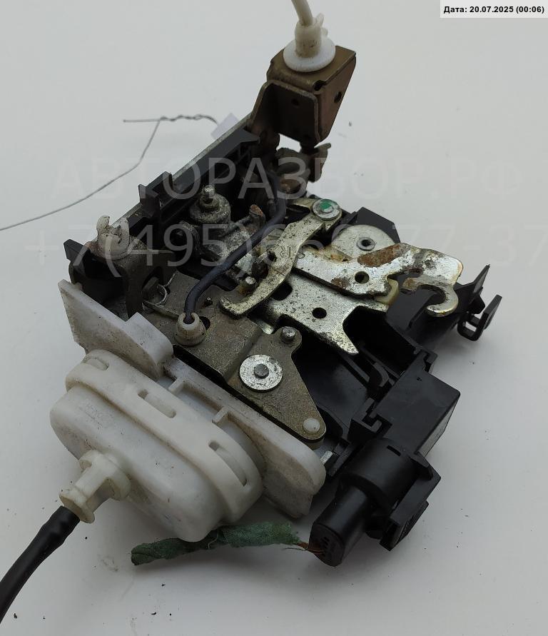 Замок двери передней правой