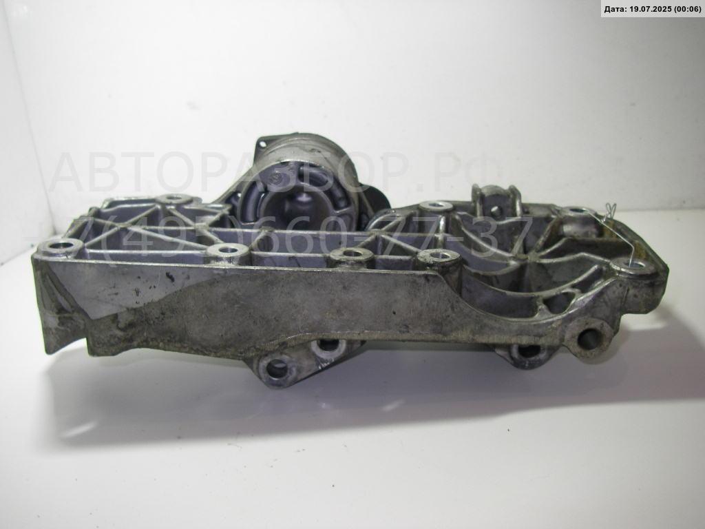 Кронштейн генератора