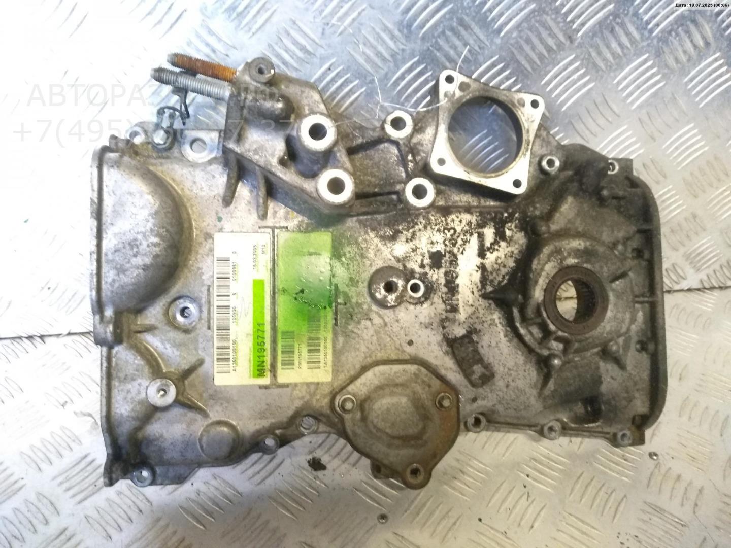 Крышка двигателя передняя