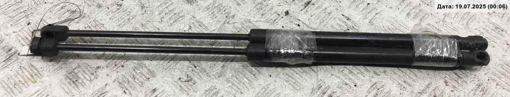 Амортизатор крышки багажника