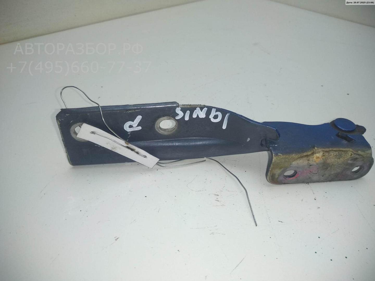 Петля капота правая