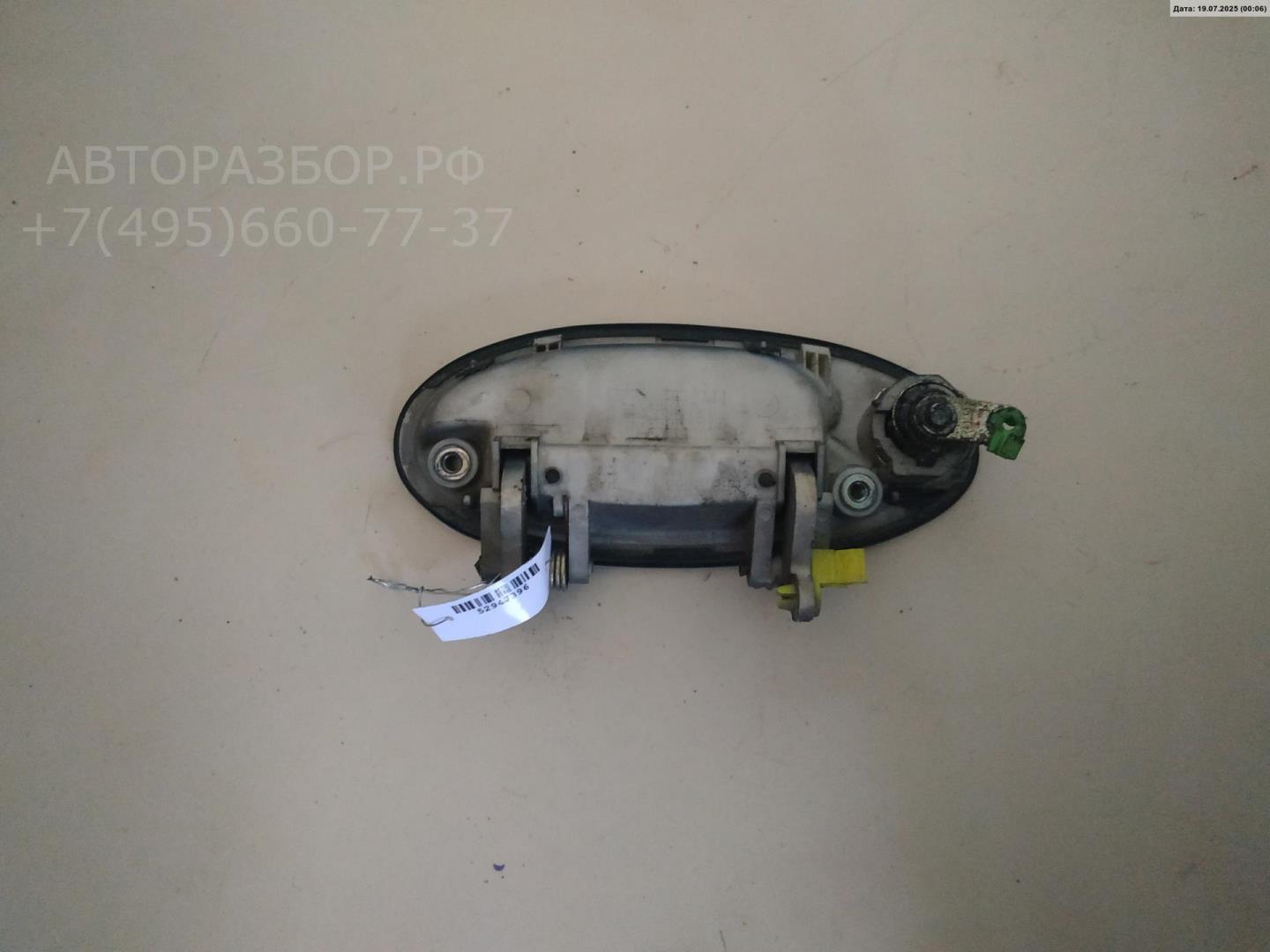 Ручка двери передней наружная левая