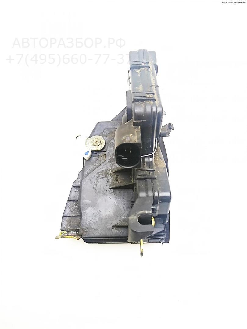 Замок двери передней правой