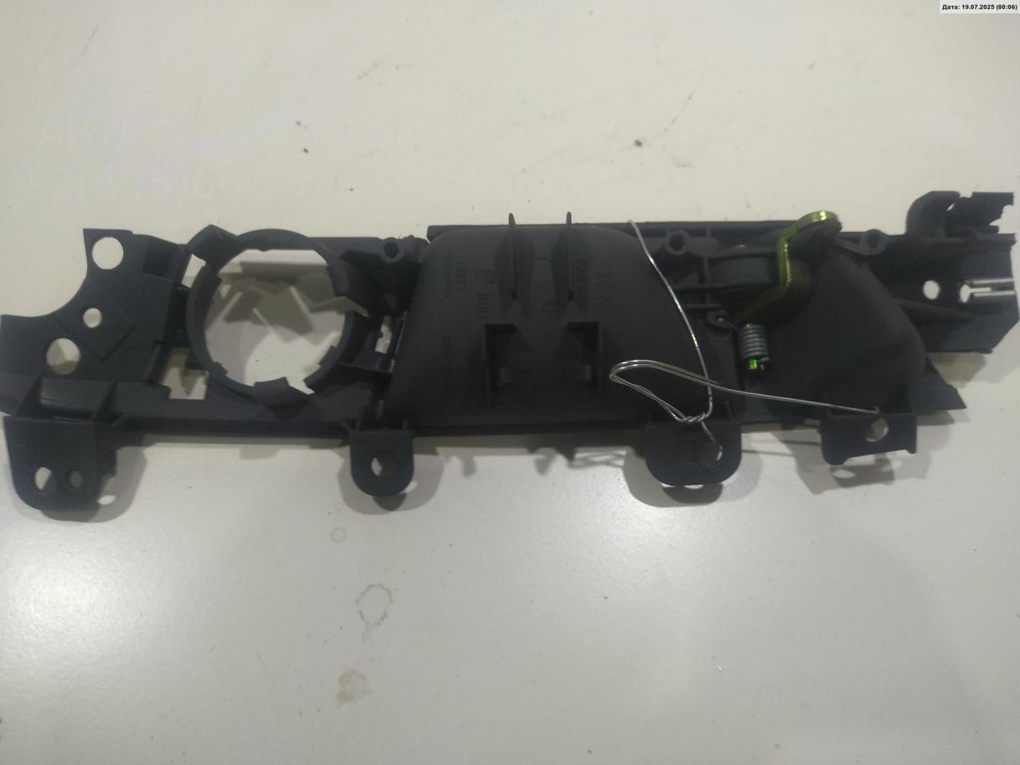 Ручка двери задней внутренняя правая