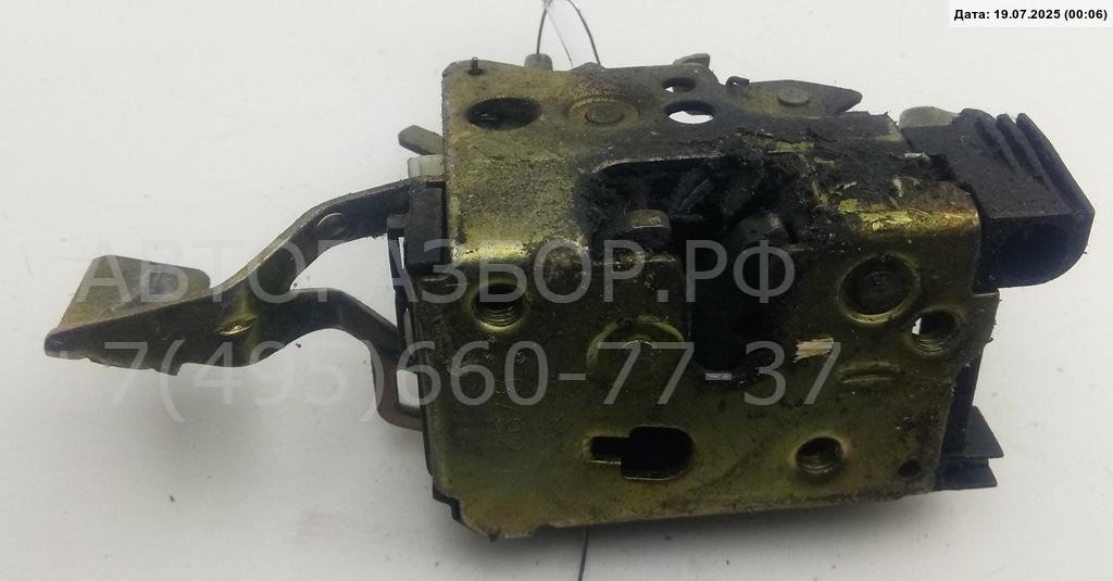 Замок двери передней левой