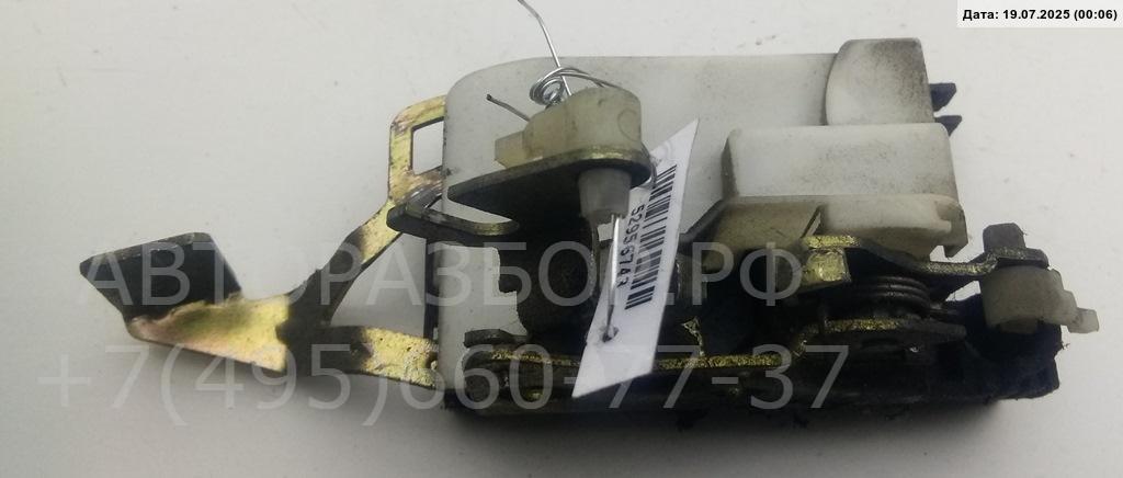 Замок двери передней левой