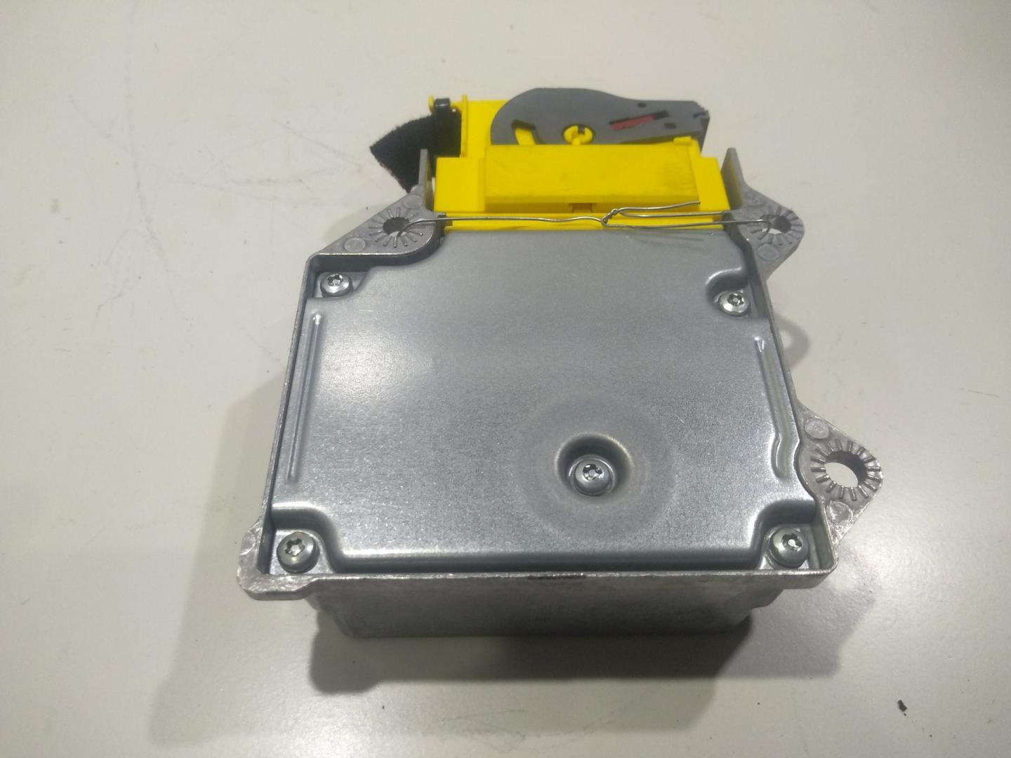 Блок управления подушек безопасности (AIR BAG)