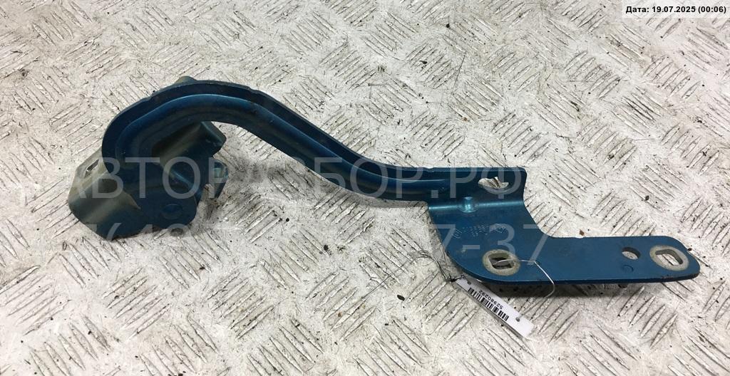 Петля капота правая