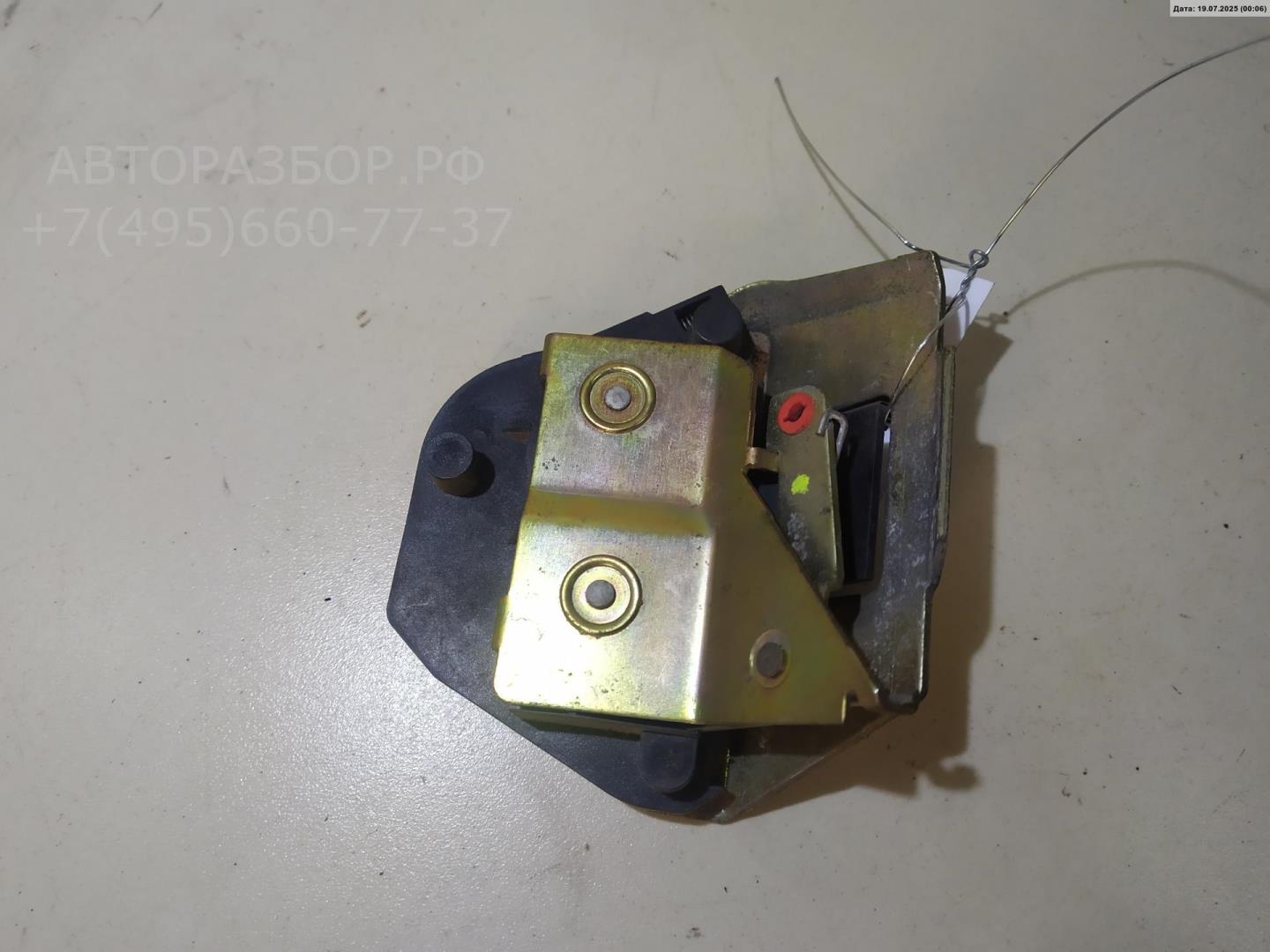 Замок двери задней левой