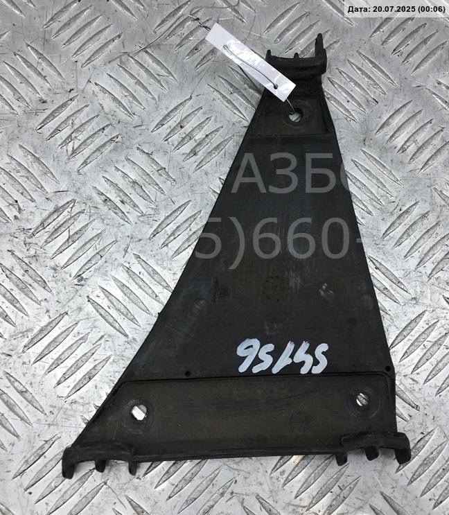 Кронштейн заднего бампера правый