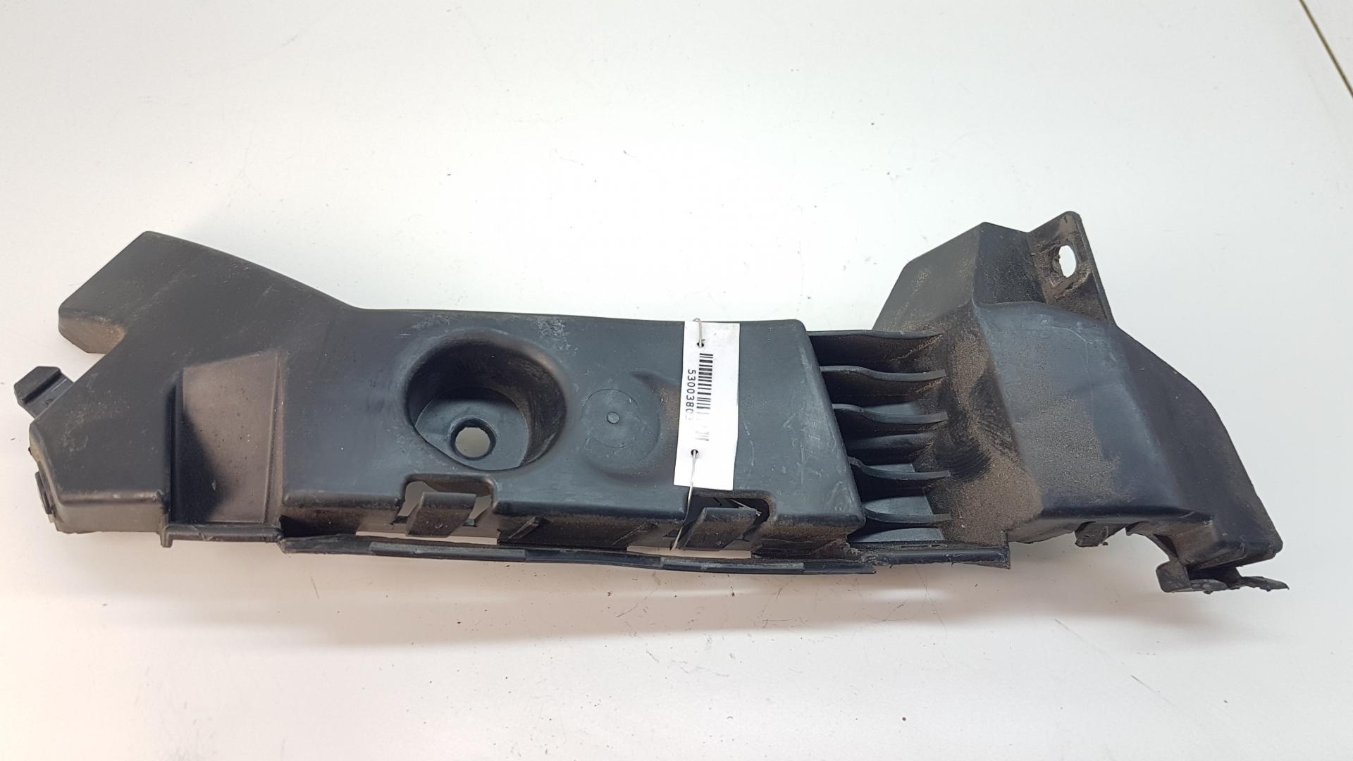 Кронштейн заднего бампера левый
