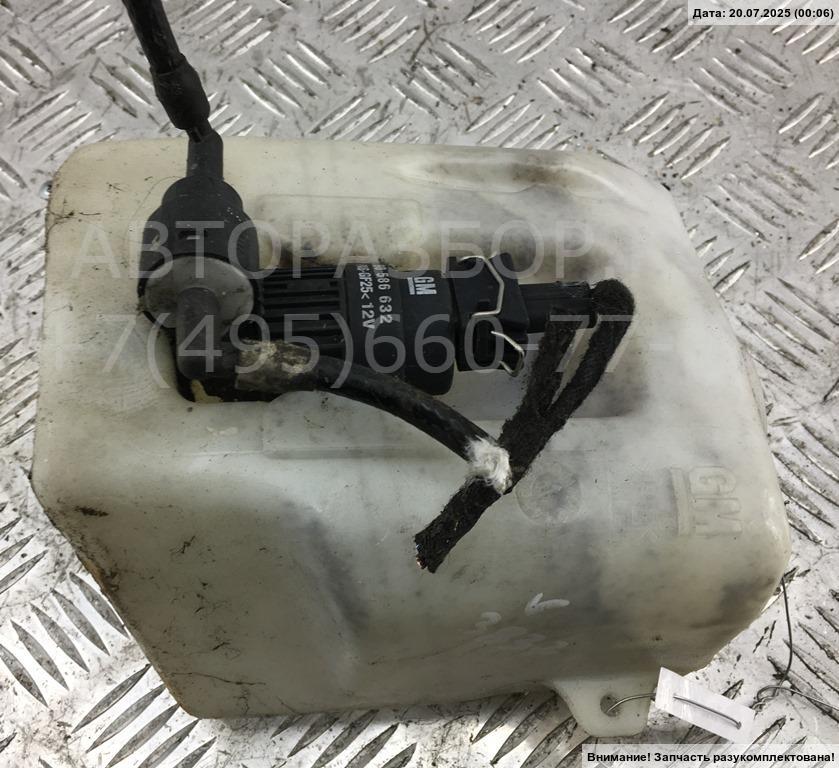 Бачок омывателя лобового стекла