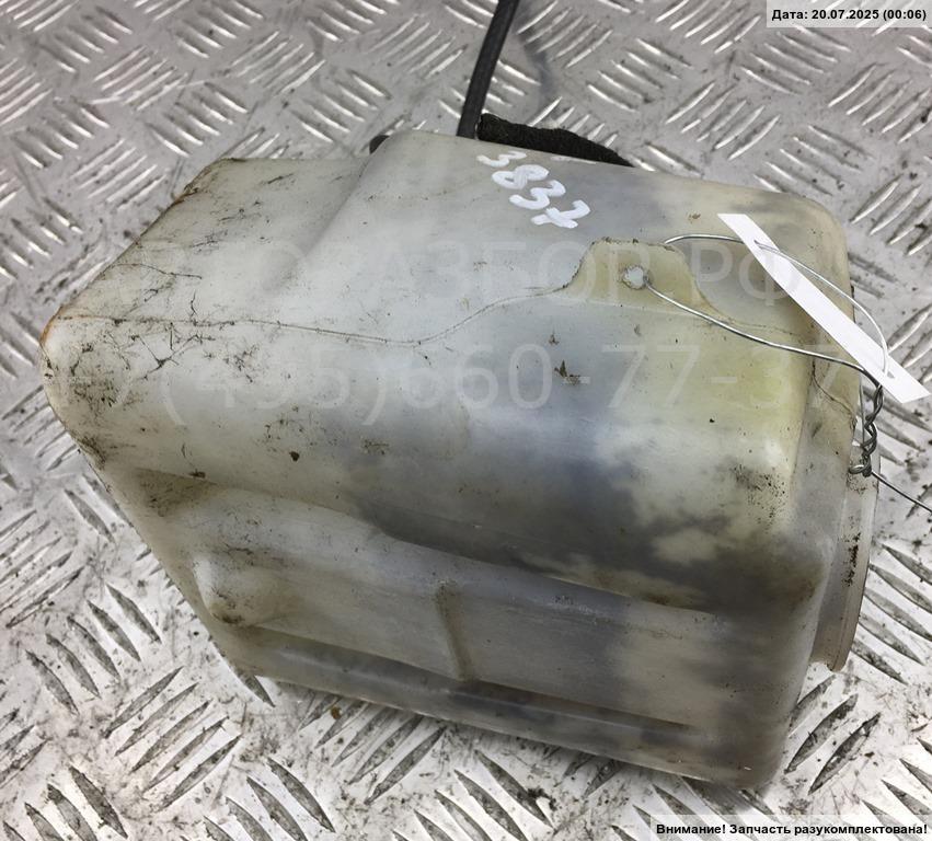 Бачок омывателя лобового стекла