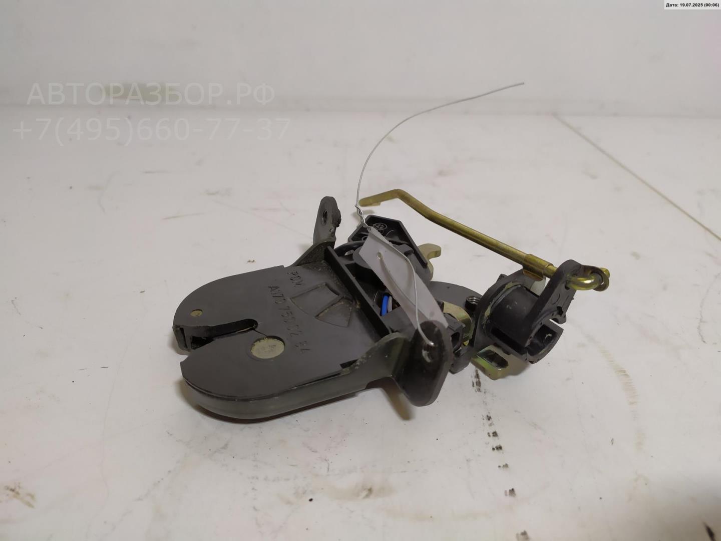 Замок багажника