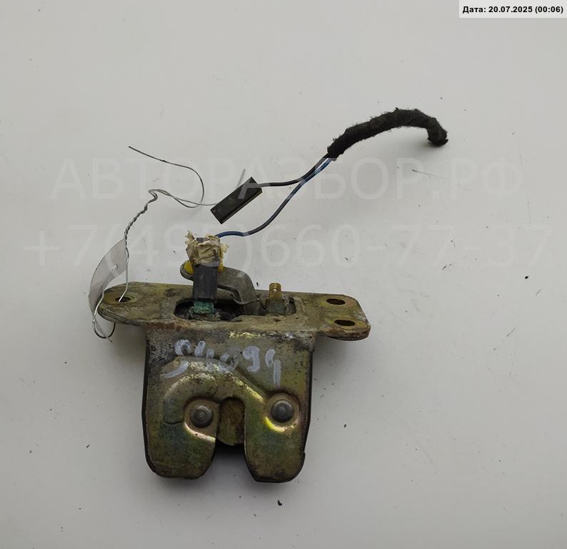 Замок багажника