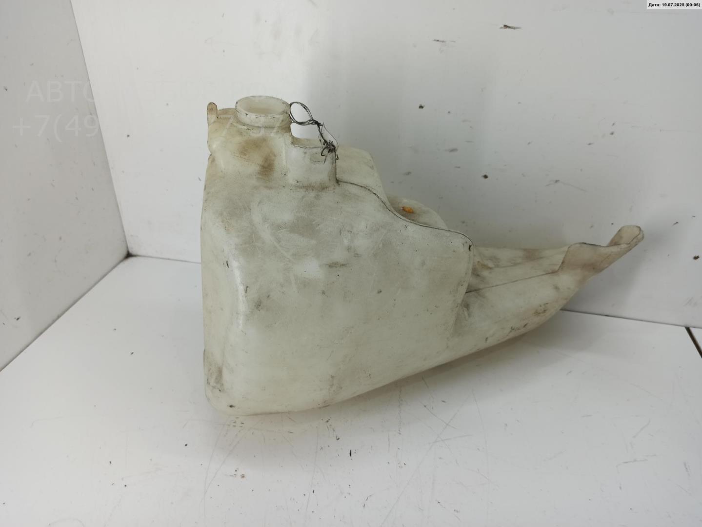 Бачок омывателя лобового стекла