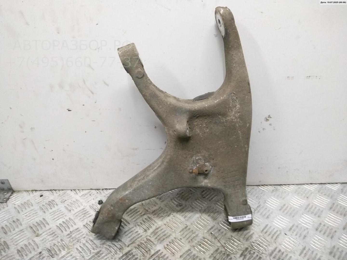 Рычаг задний правый