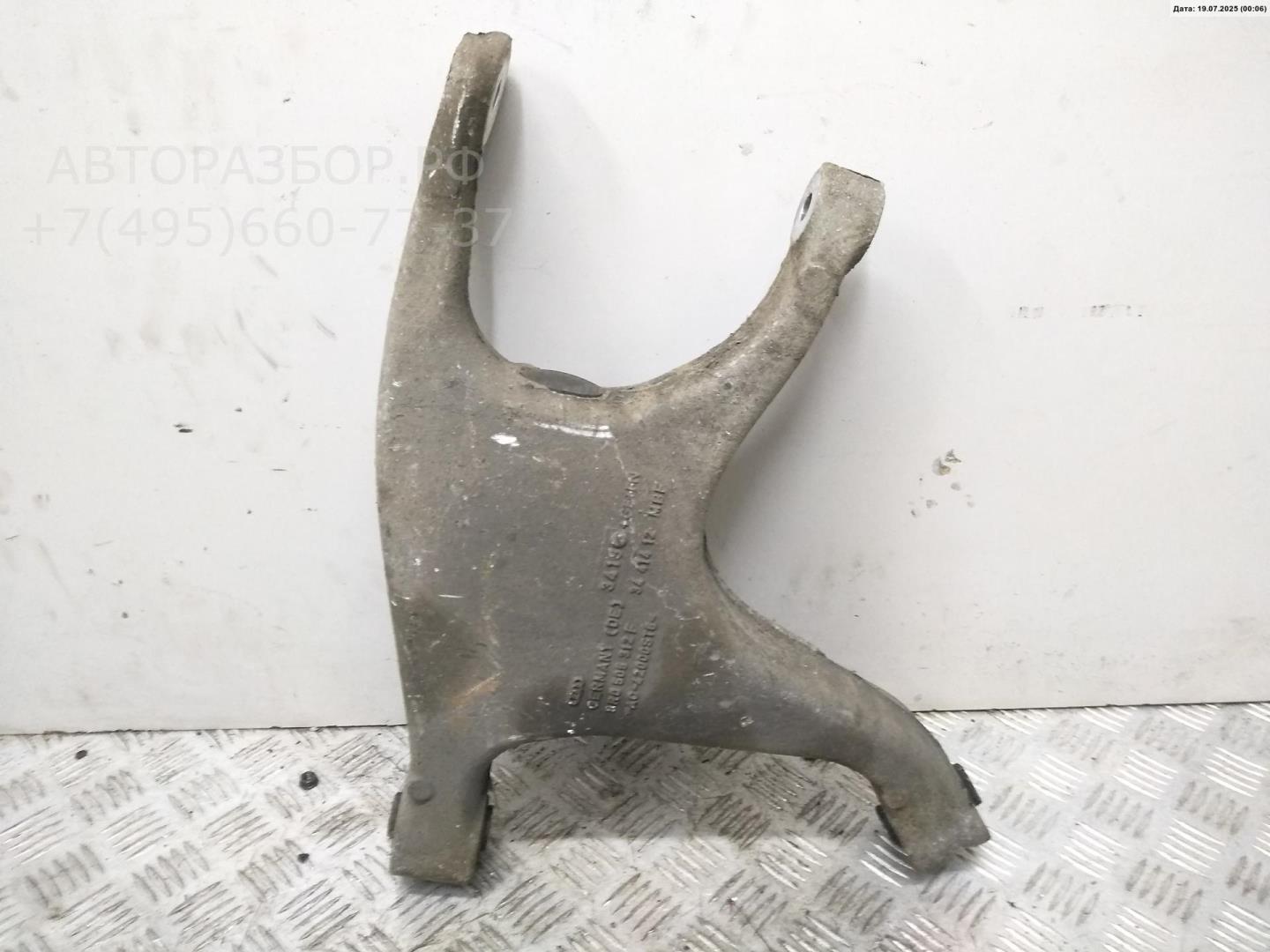 Рычаг задний правый