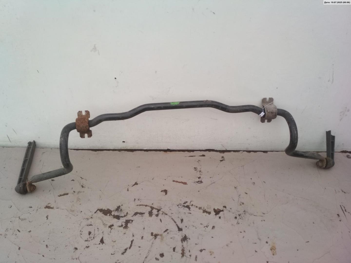 Стабилизатор передний