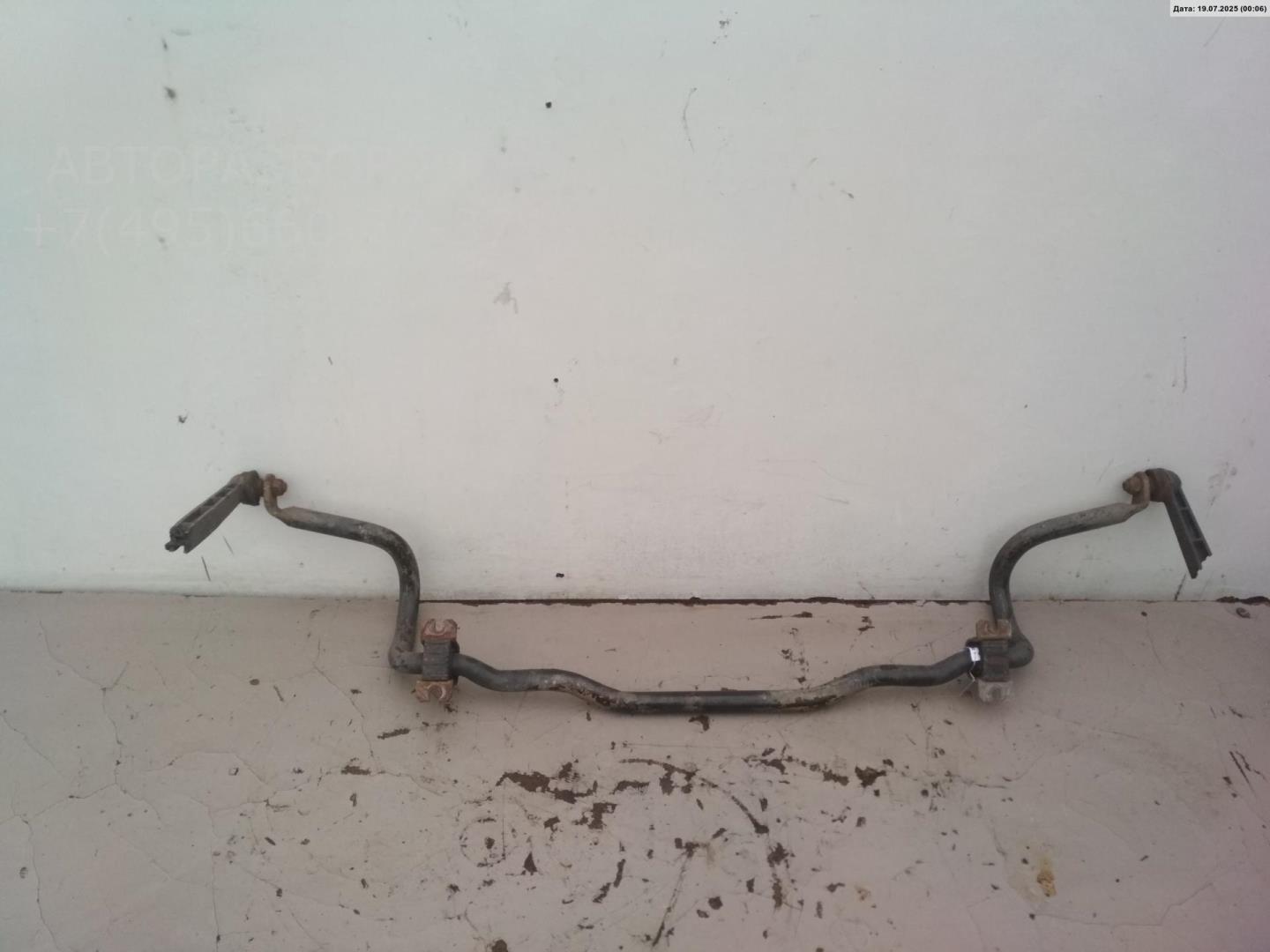 Стабилизатор передний