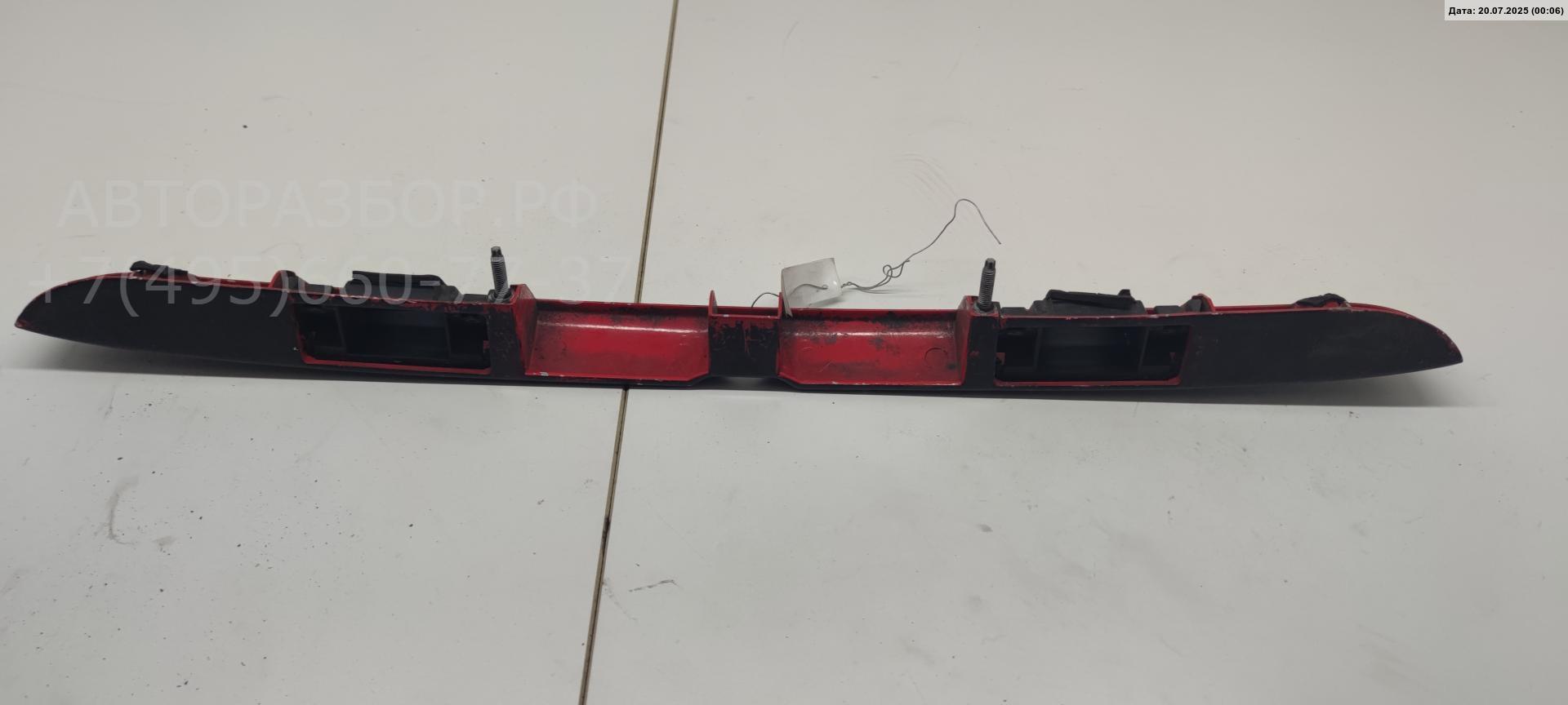 Накладка крышки багажника