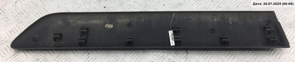 Накладка двери задней правой