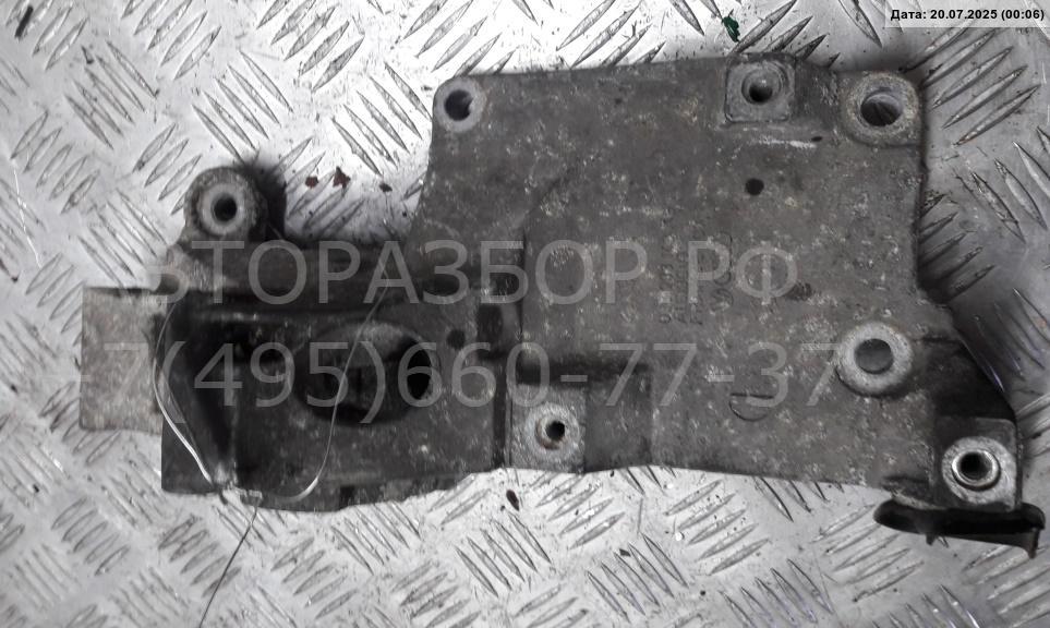 Кронштейн генератора