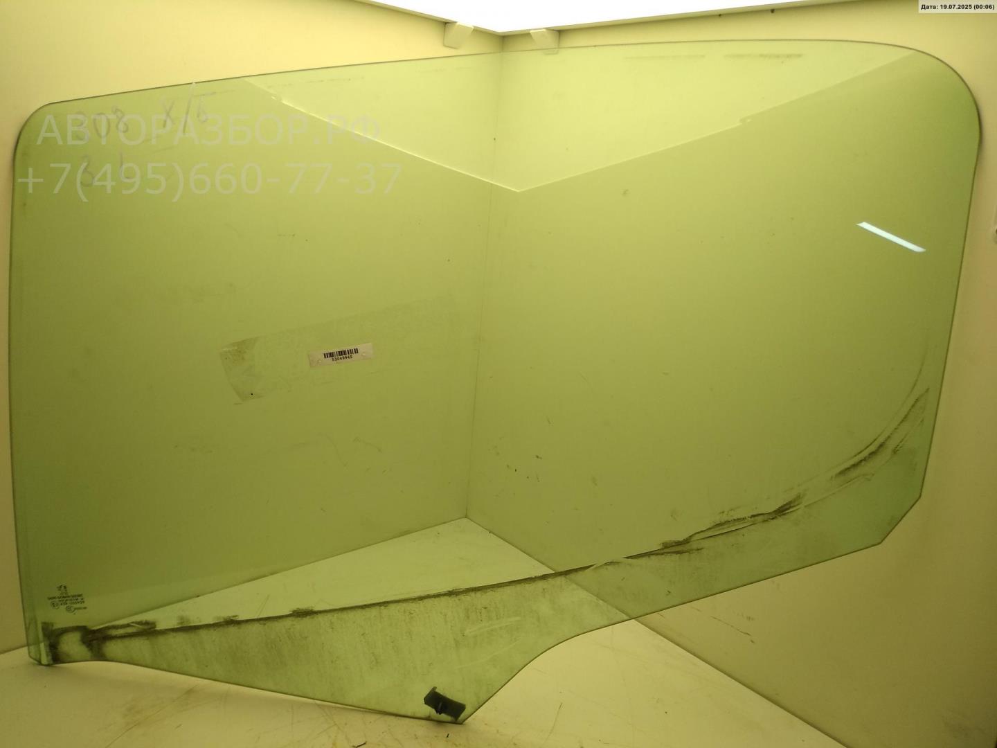 Стекло двери задней левой